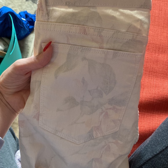 Zara cream jeans with faint floral pattern NWT - Picture 8 of 8